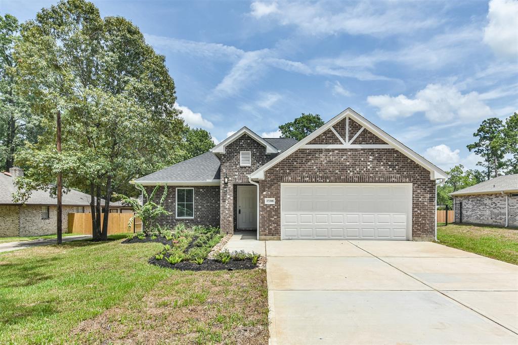 Primary Photo - 27208 Blueberry Hill Dr