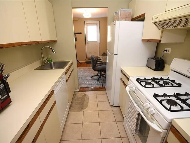 Foto del edificio - 575 Bronx River Pkwy