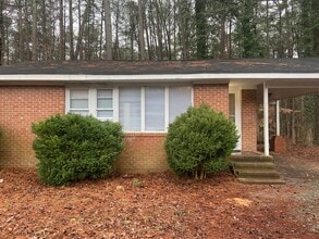 Building Photo - 303 Homestead Rd