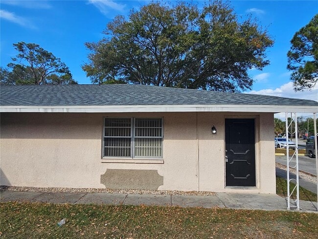 Building Photo - 201 Northwest Jefferson Cir N