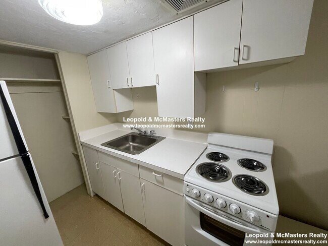 Foto del edificio - 1259 Commonwealth Ave