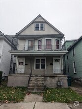 Building Photo - 67 Barton St