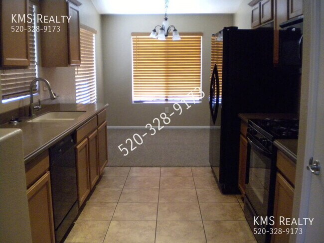 Foto del edificio - 2 Bed/2 Bath Town Home - OWNER/AGENT