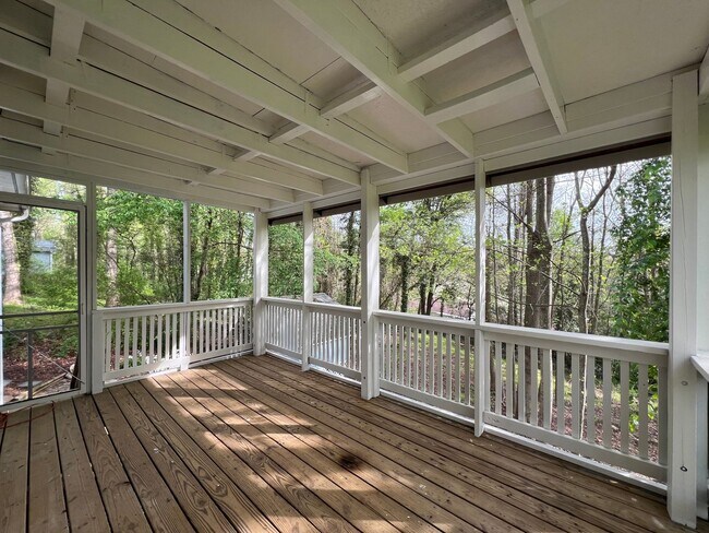 Foto del edificio - Cozy Cottage in Hendersonville