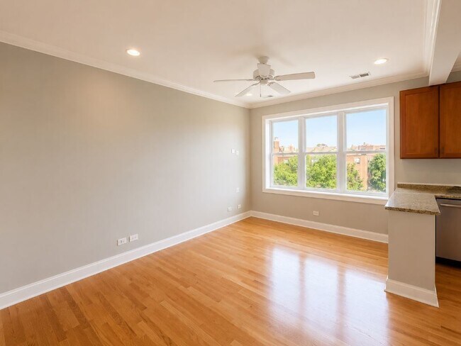 Foto del edificio - 4964 N Spaulding Ave