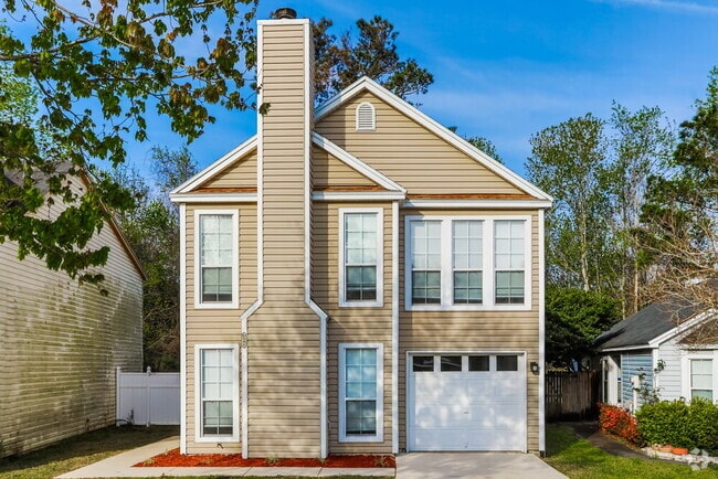 Building Photo - 588 Staffordshire Dr