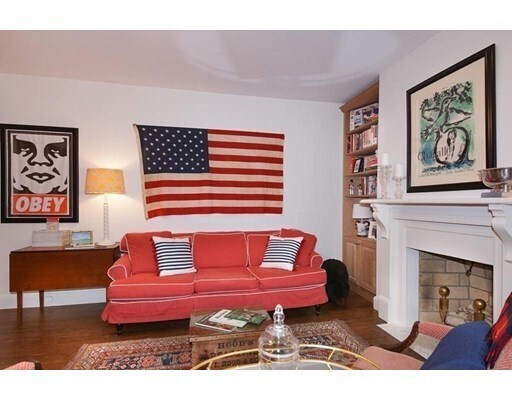 Foto del edificio - 341 Beacon St