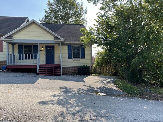 Foto del edificio - 203 Correll Ln