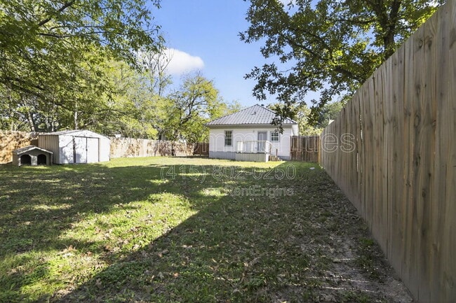 Building Photo - 3916 2nd St