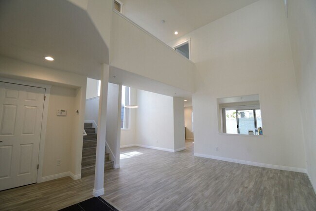 Foto del edificio - Sunnyvale Modern Single Family Residential...