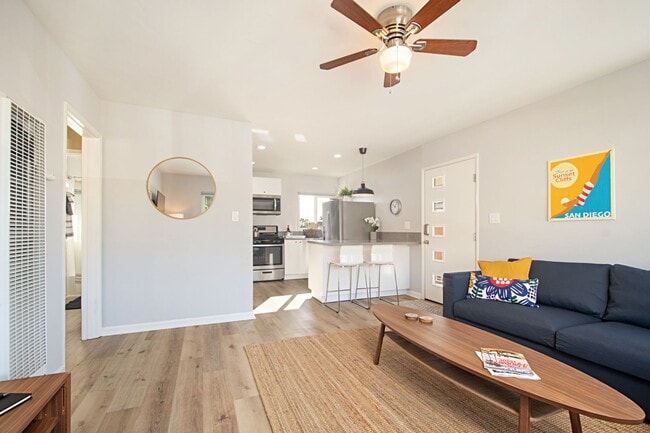 Building Photo - Beautiful 2 beds 1 bath apartment in Point Loma