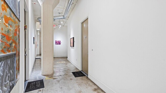 Foto del edificio - STEEL HOUSE LOFT CONDOS