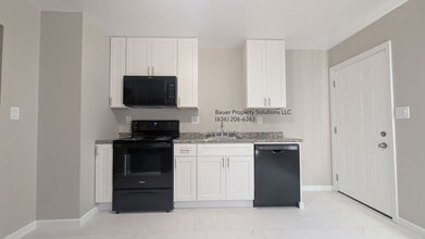 Building Photo - 510 Cherry St