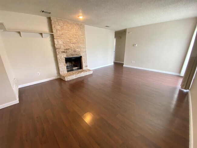Foto del edificio - 12708 Europa Ln