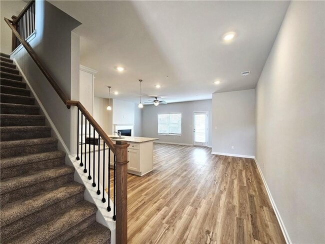 Building Photo - 334 Lanier Cir