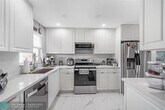 Foto principal - 6650 Royal Palm Blvd
