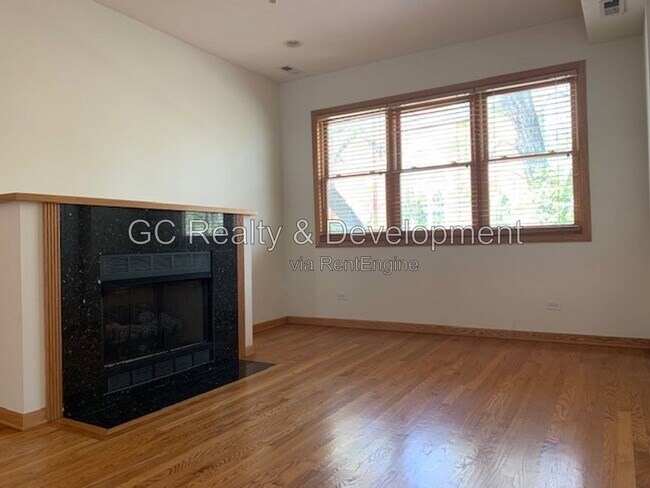 Foto del edificio - 1505 N Maplewood Ave