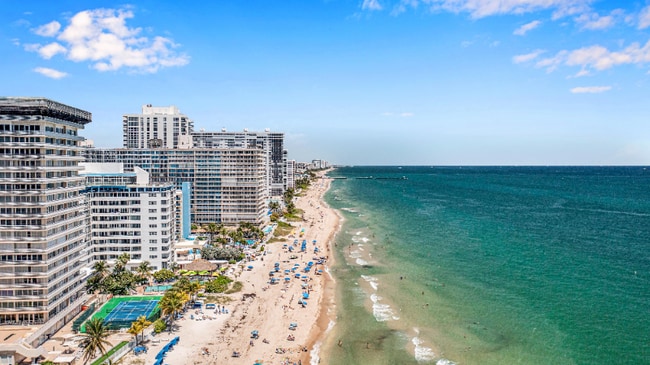 Building Photo - 4010 Galt Ocean Dr