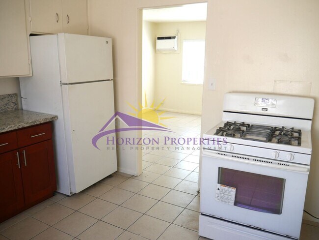 Foto del edificio - 1520-1526 Frienza Ave