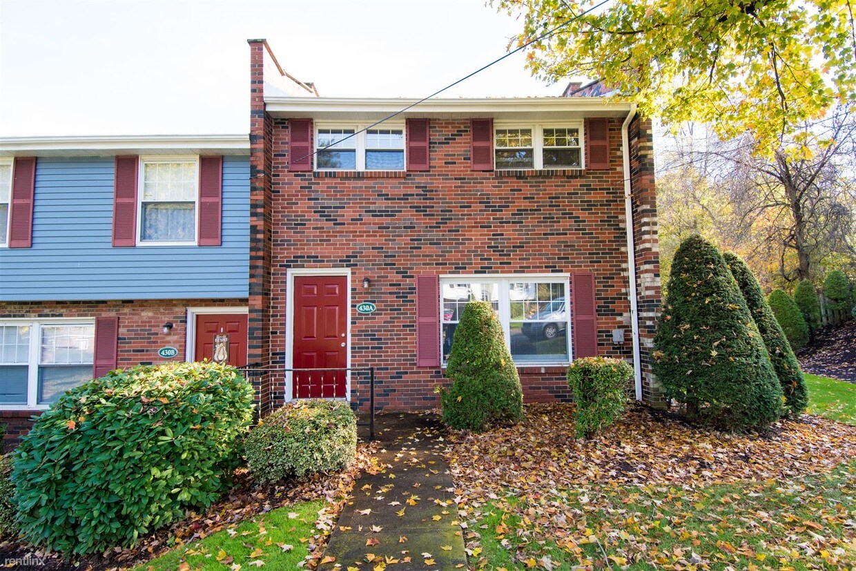 430C Vale Ave, Plum, PA 15239 Townhome Rentals in Plum PA
