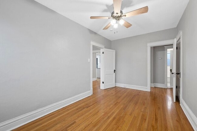 Building Photo - 1514-1518-1518 McCausland Ave