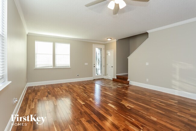Foto del edificio - 12156 Pebble Point Dr E