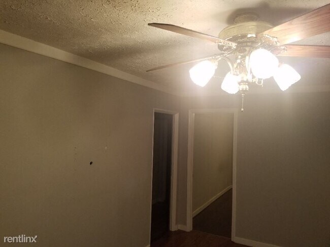 Foto del edificio - 4 br, 2 bath House - 1008 Trice Dr
