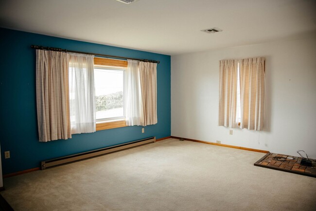 Building Photo - 4145 Bossler Rd