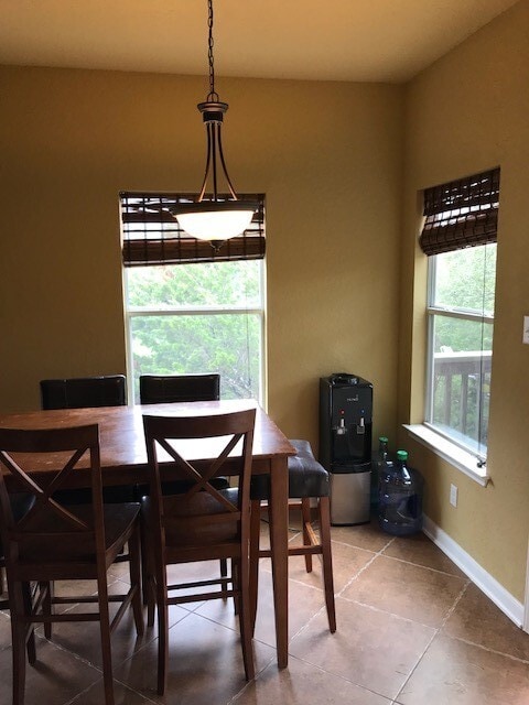 Foto del edificio - 7418 Moss Brook Dr