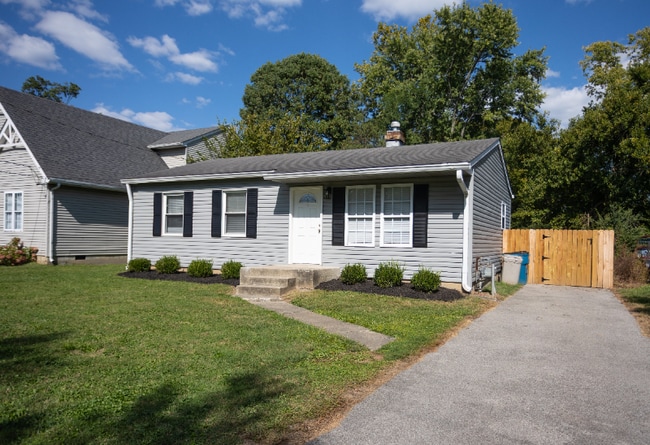 Building Photo - 603 Plainview Ave