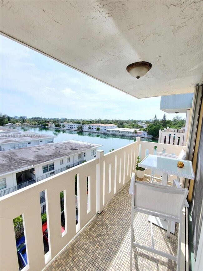 Building Photo - 7900 Tatum Waterway Dr