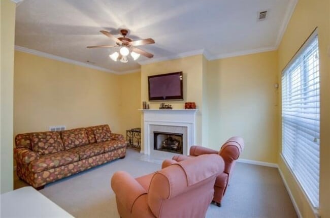 Building Photo - 5044 Cobblestone Creek Dr