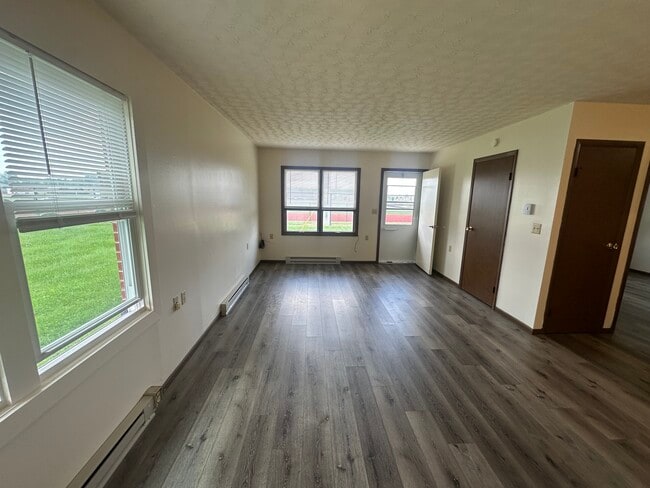 Building Photo - Monroe City Senior Housing 62+