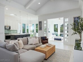 Building Photo - 6544 Dominica Dr