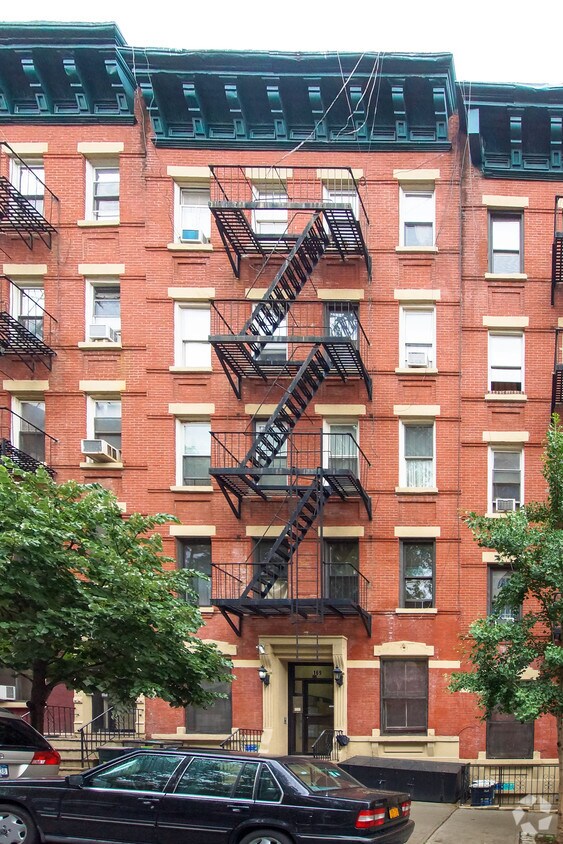 Primary Photo - 169 E 99th St