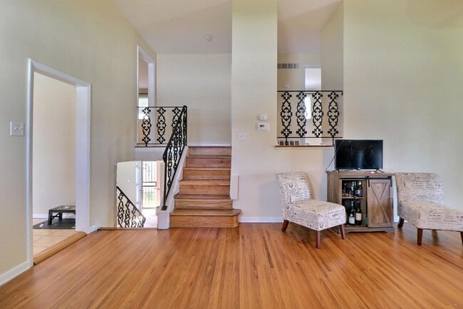 Photo - 7556 Baxter Avenue Unit House