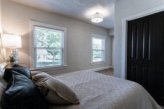 Building Photo - 101 N Rose St