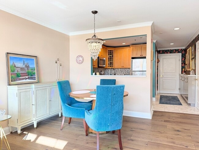 Foto del edificio - 540 E Broadway