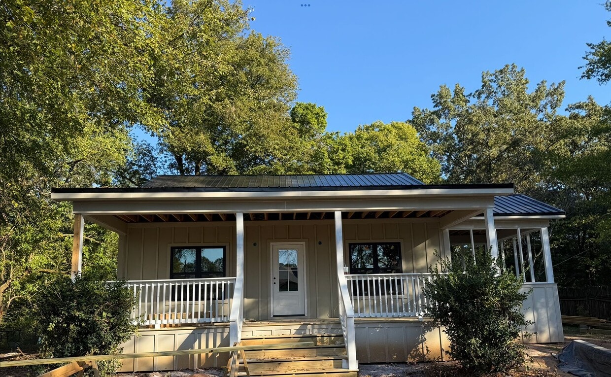 Photo - 1218 Rogers Road