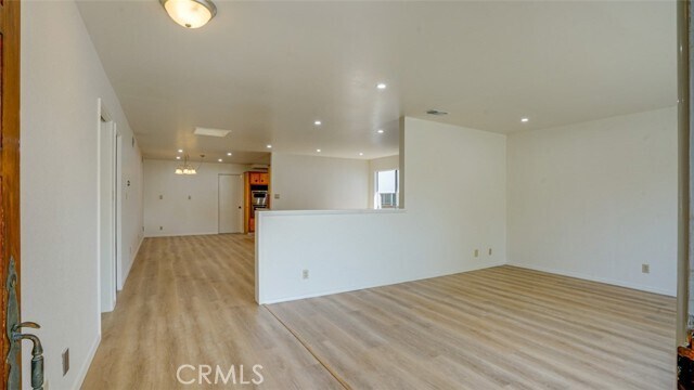 Building Photo - 452 E Cypress Ave