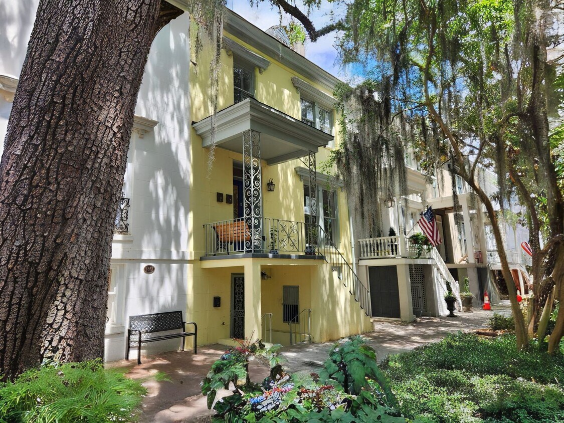Foto principal - 114 E Jones St