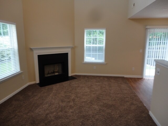 Foto del edificio - 8128 Tara Ridge Rd