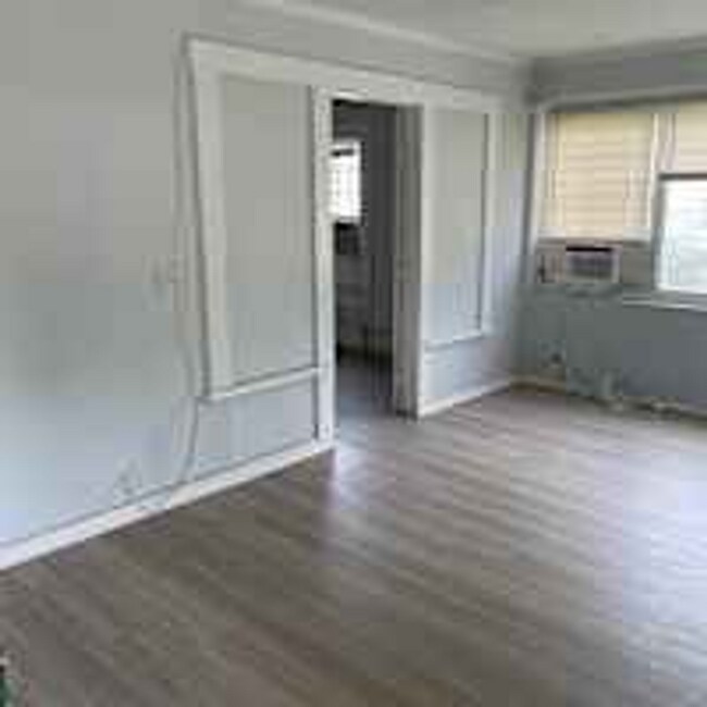 Foto del edificio - 612 26th St W