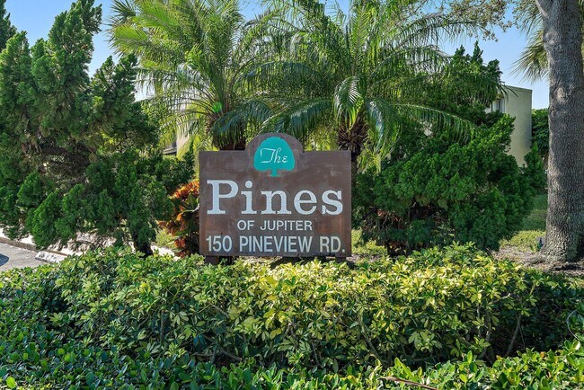 Foto del edificio - 150 Pineview Rd