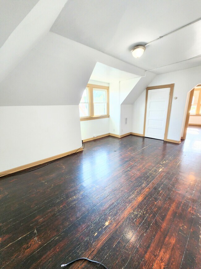 Foto del edificio - 728 N Sheridan Ave