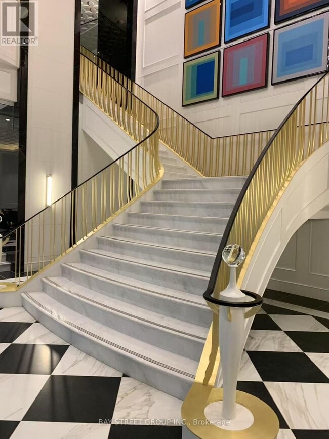 Photo du bâtiment - 955-2955 Bay St.