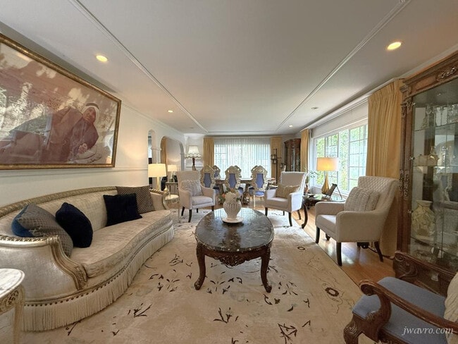 Building Photo - 150 Tiptoe Ln