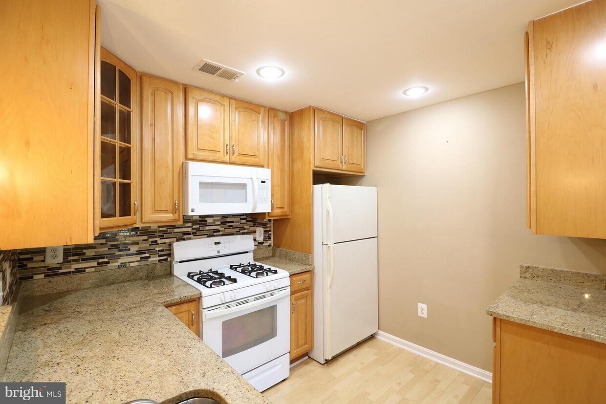Foto principal - 18701 Sparkling Water Dr