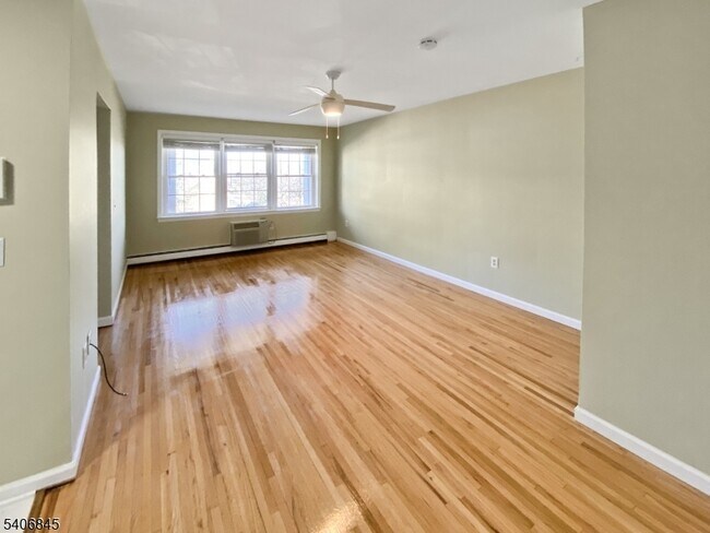 Foto del edificio - 605 Grove St