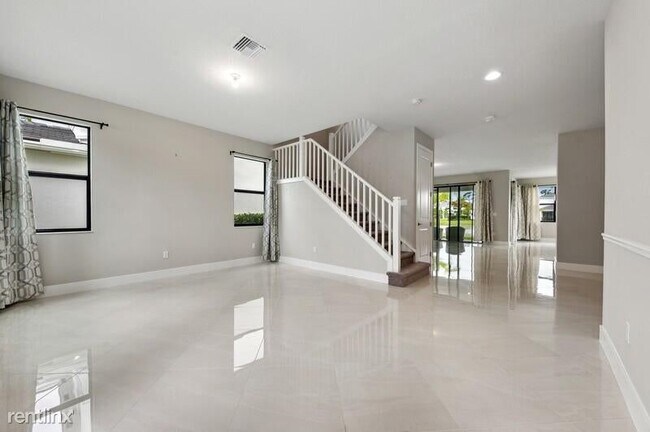 Foto del edificio - 5 br, 4 bath House - 7303 Estero Dr